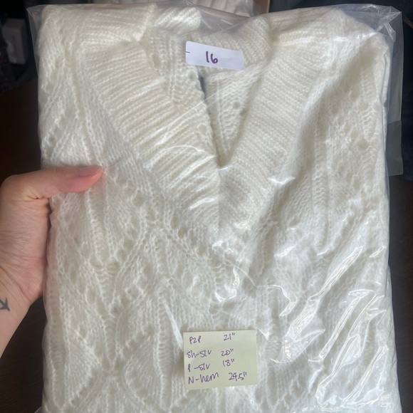 NWOT American Eagle Sweater - Picture 4 of 4